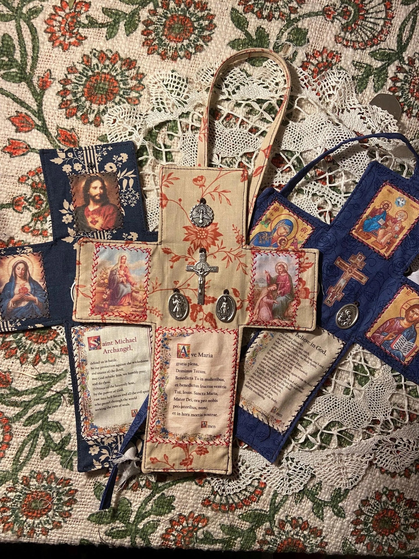 ✝️Handmade Portable Catholic Altar for Daily Prayer & Devotion|🎁Christian Catholic Gifts