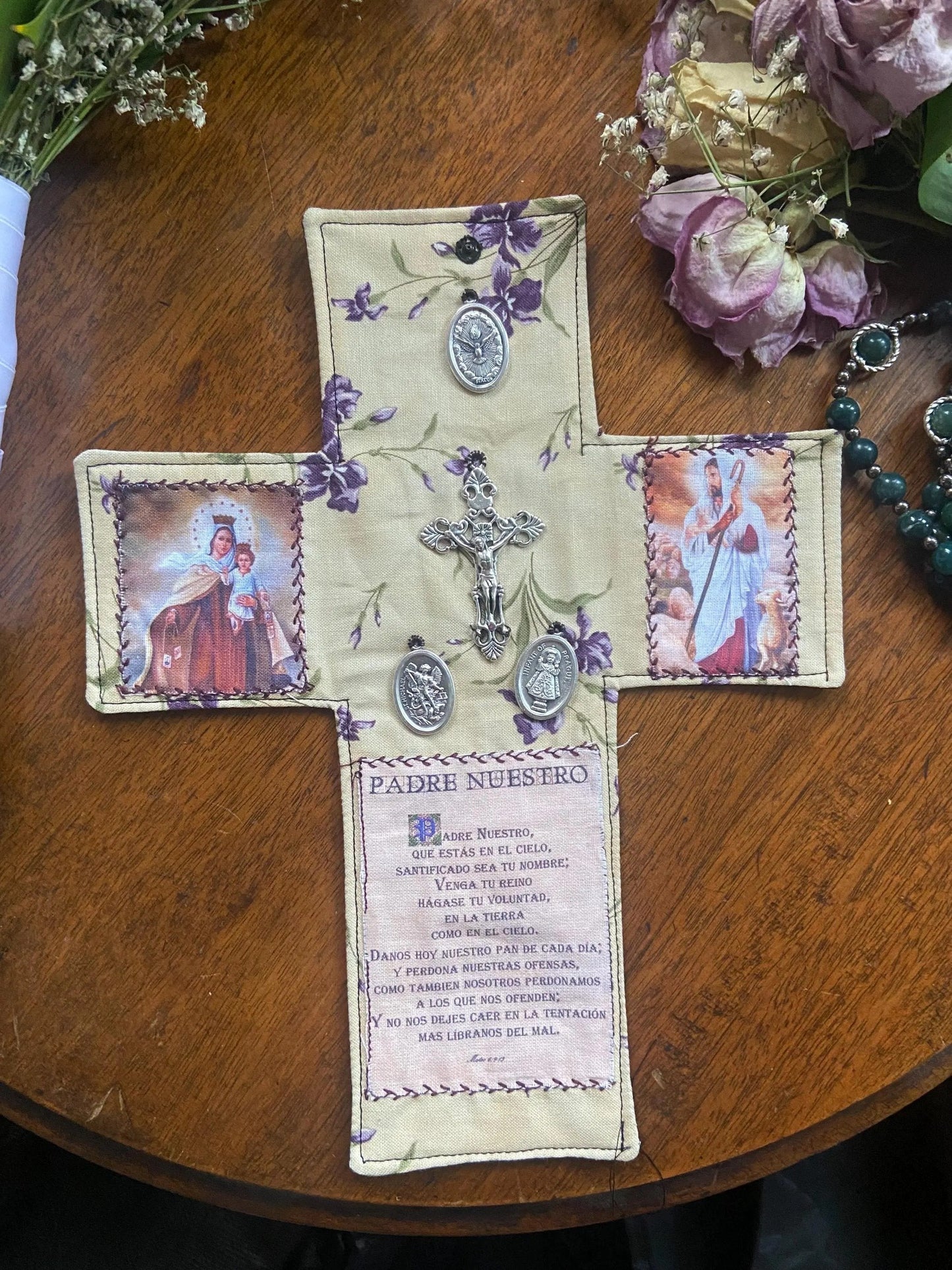 ✝️Handmade Portable Catholic Altar for Daily Prayer & Devotion|🎁Christian Catholic Gifts